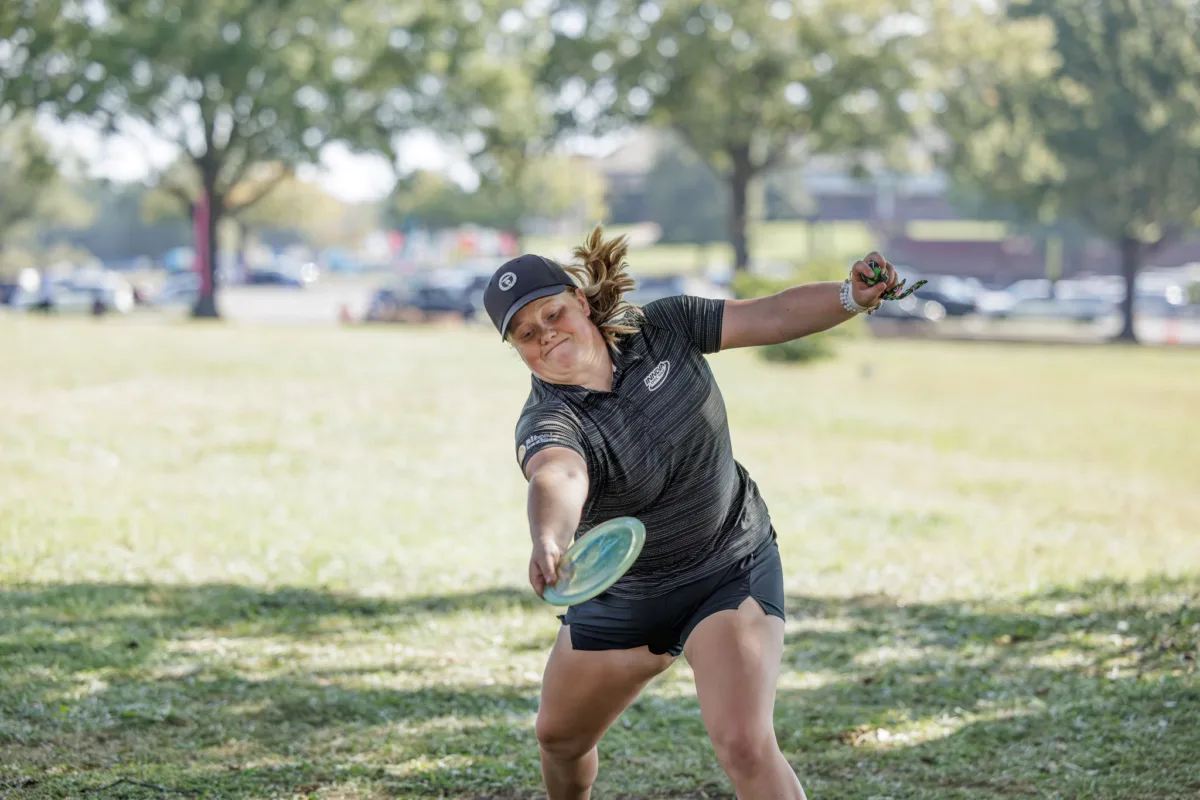 Eveliina Salonen sets up for a drive at the Throw Pink Women's Disc Golf Championship.