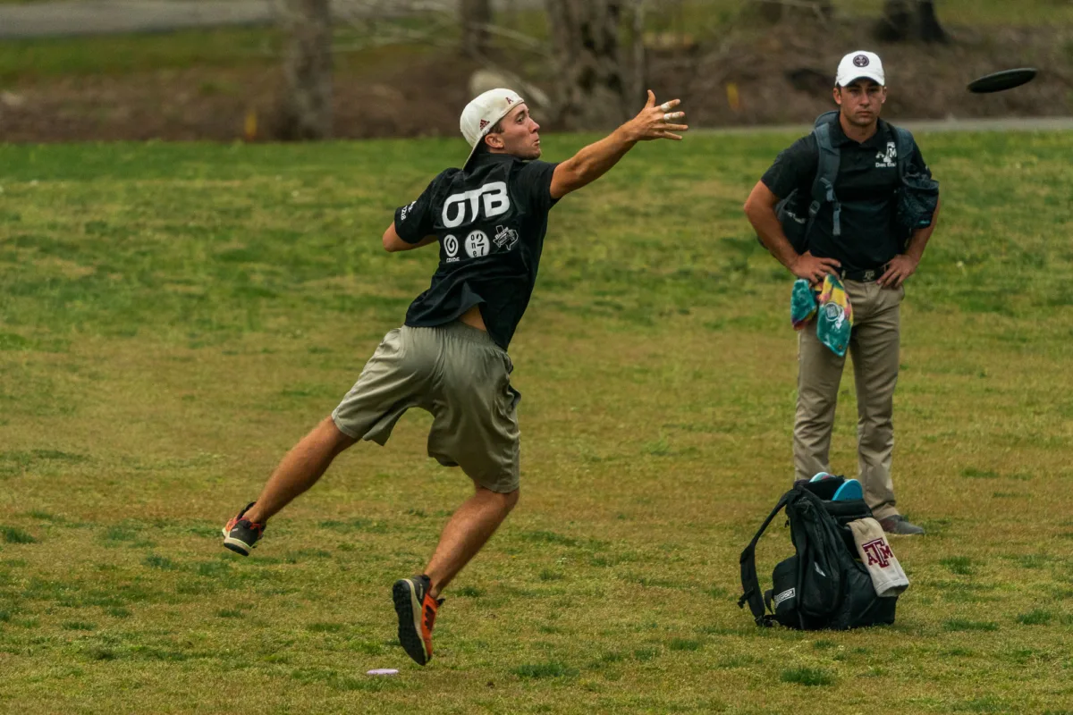 Variations of disc golf. Disc golfers participating in a team event.