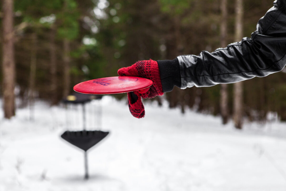 Ultimate Guide to Winter Disc Golf: Tips and Tricks for Success